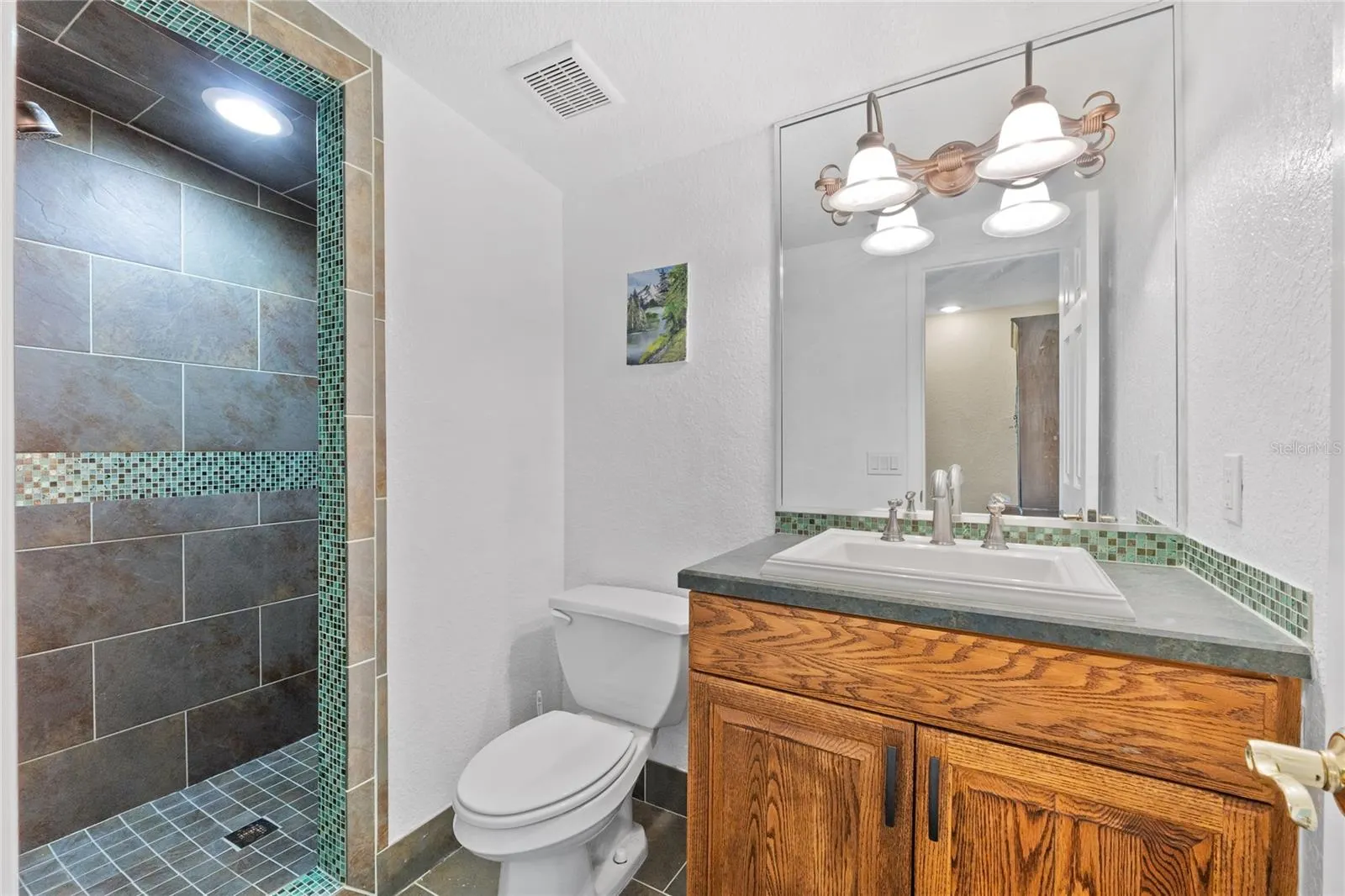 5195 HIGHLANDS LAKEVIEW LOOP