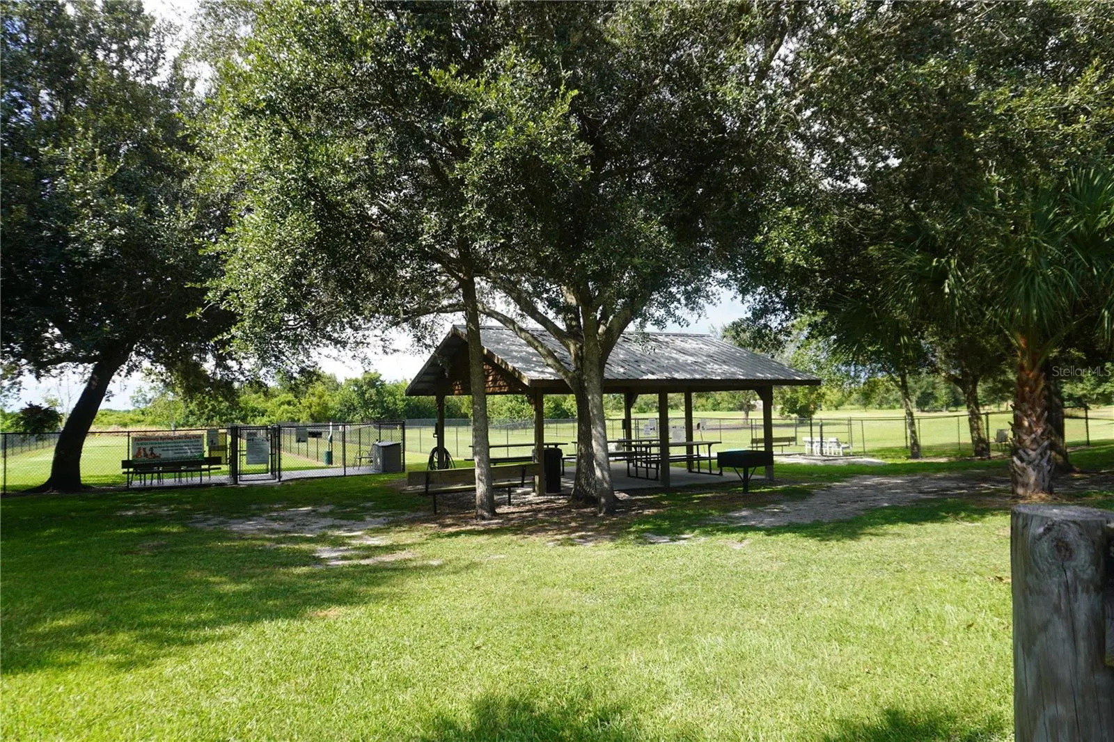7316 ROLLING HILLS RD