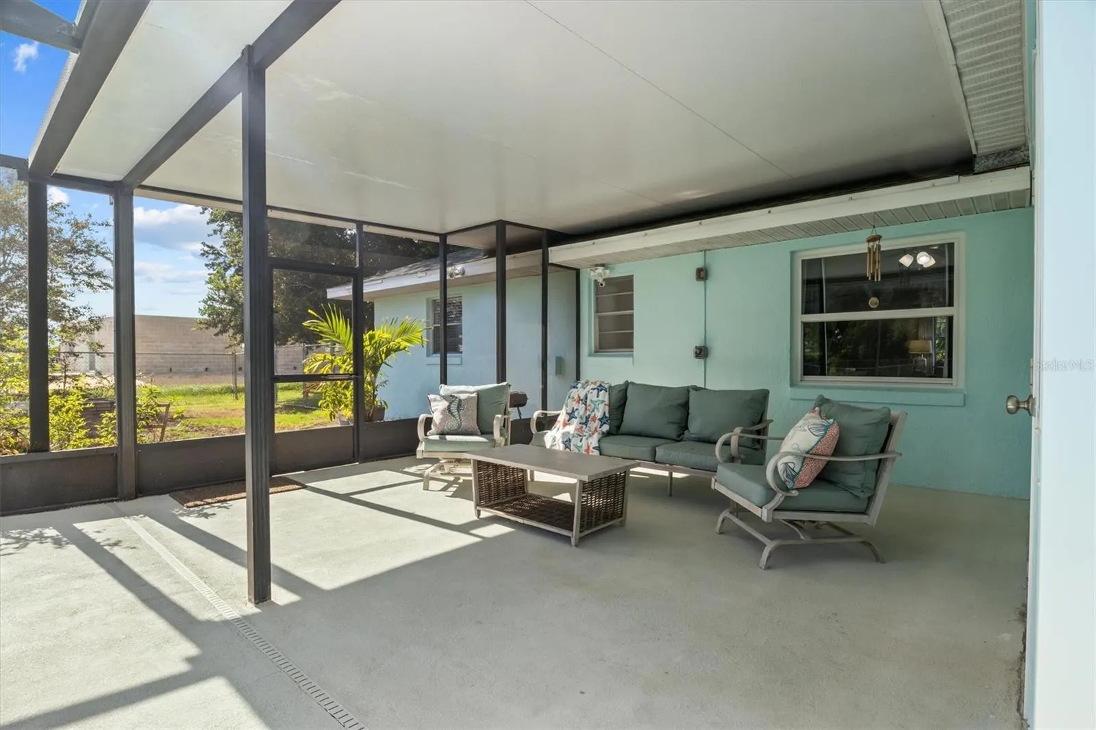 7316 ROLLING HILLS RD