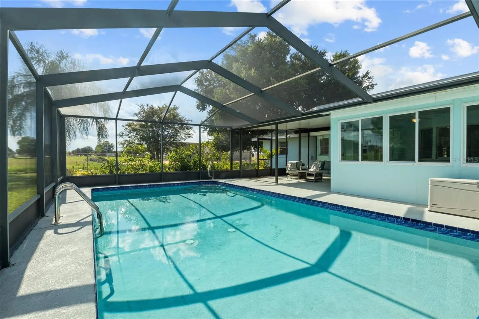 7316 ROLLING HILLS RD