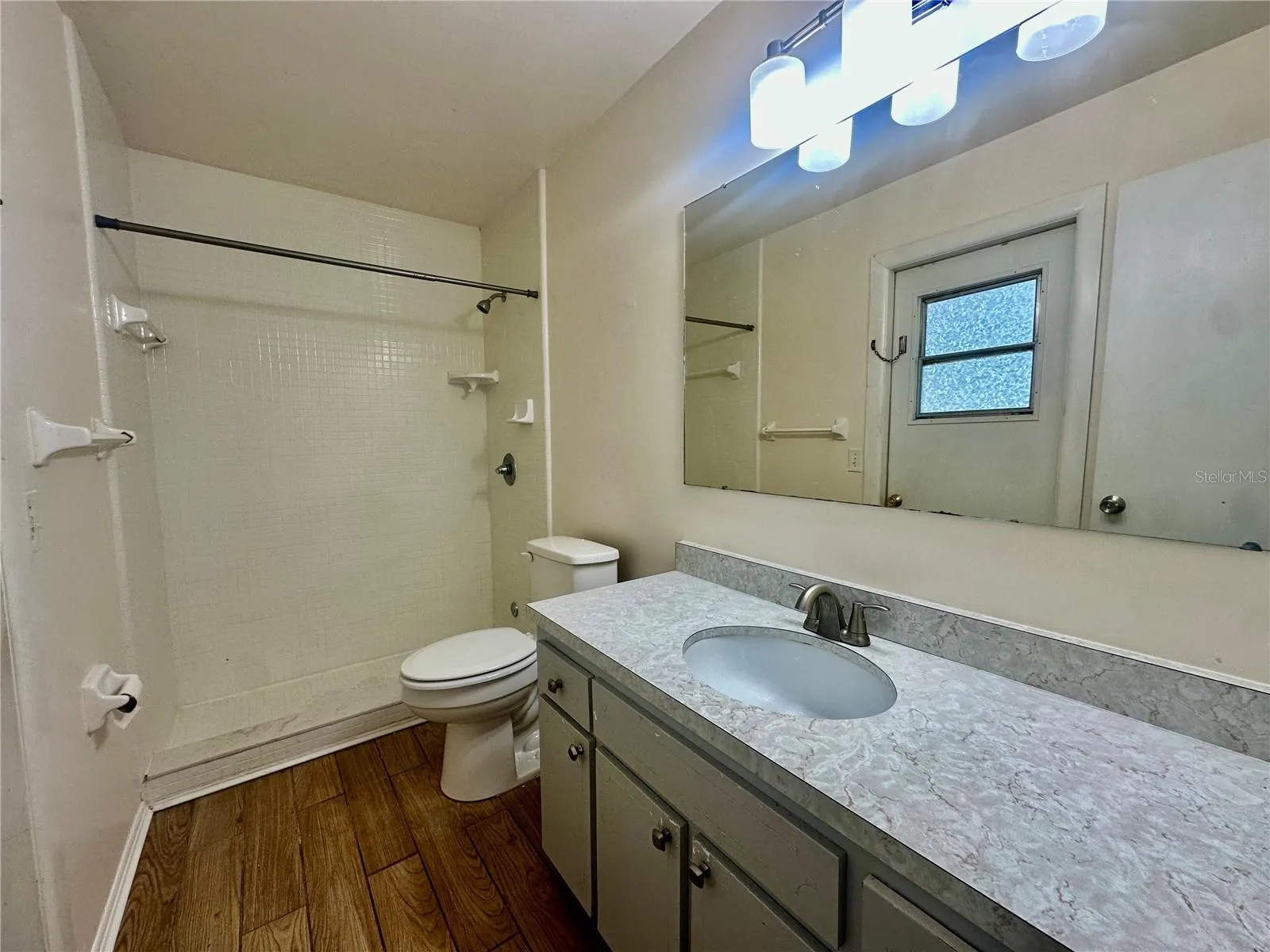141 POE DR