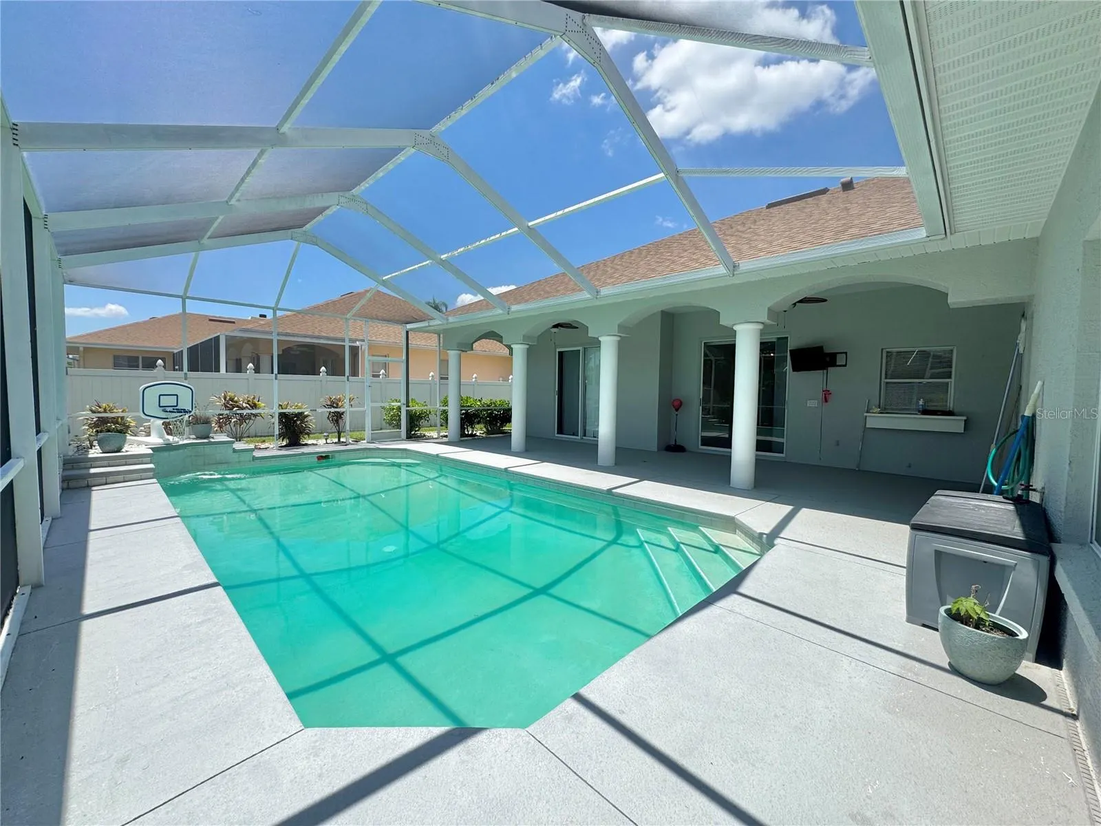 417 RUBY LAKE PL
