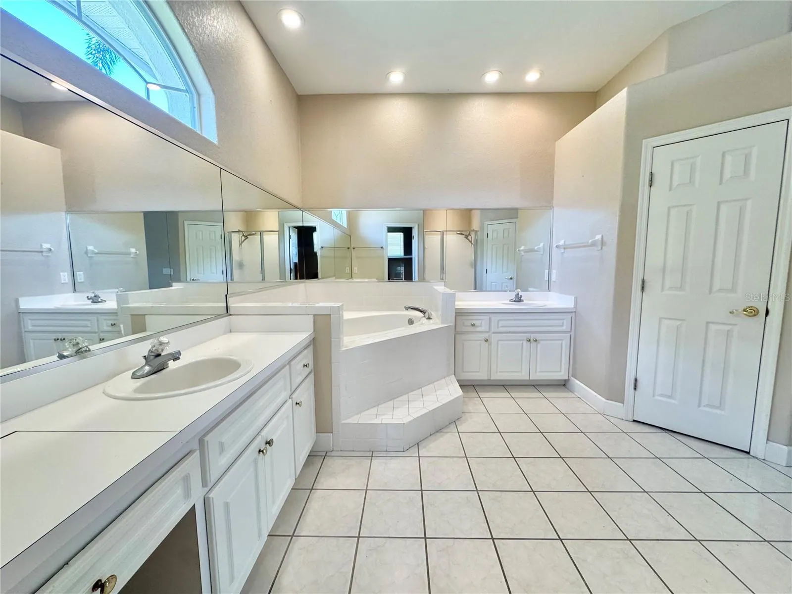 417 RUBY LAKE PL
