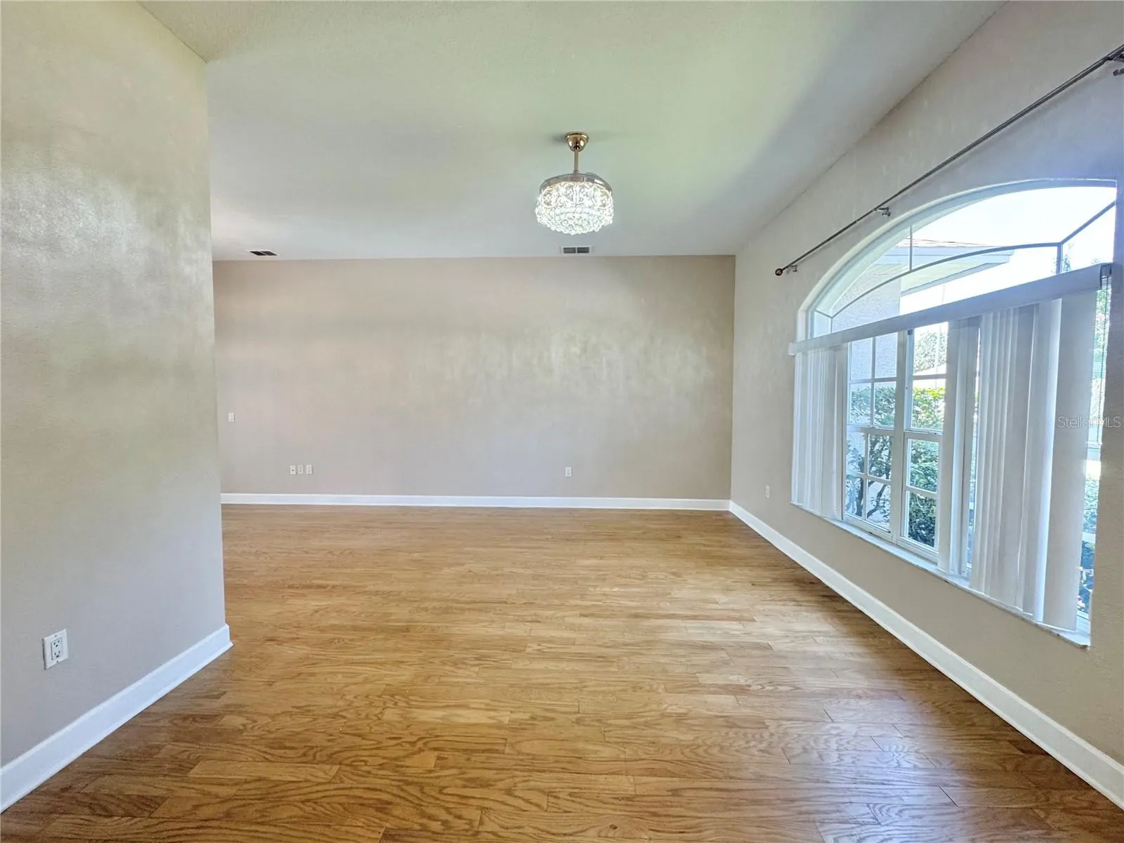 417 RUBY LAKE PL