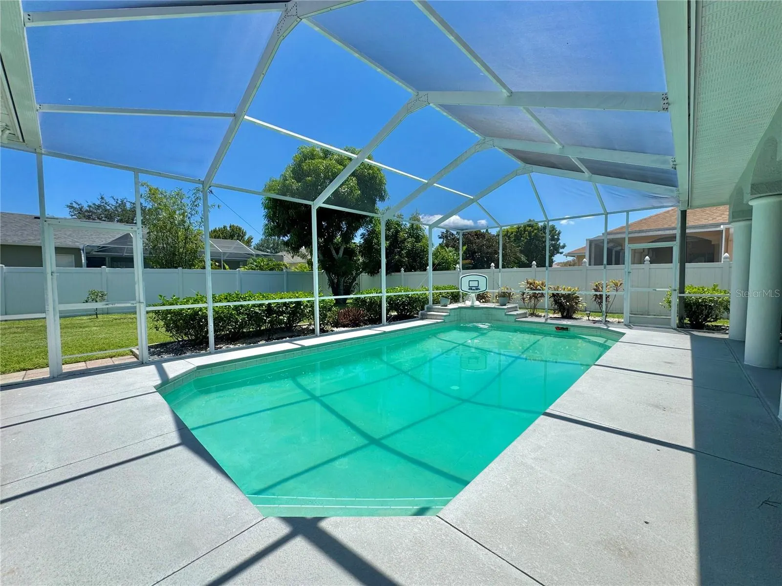 417 RUBY LAKE PL