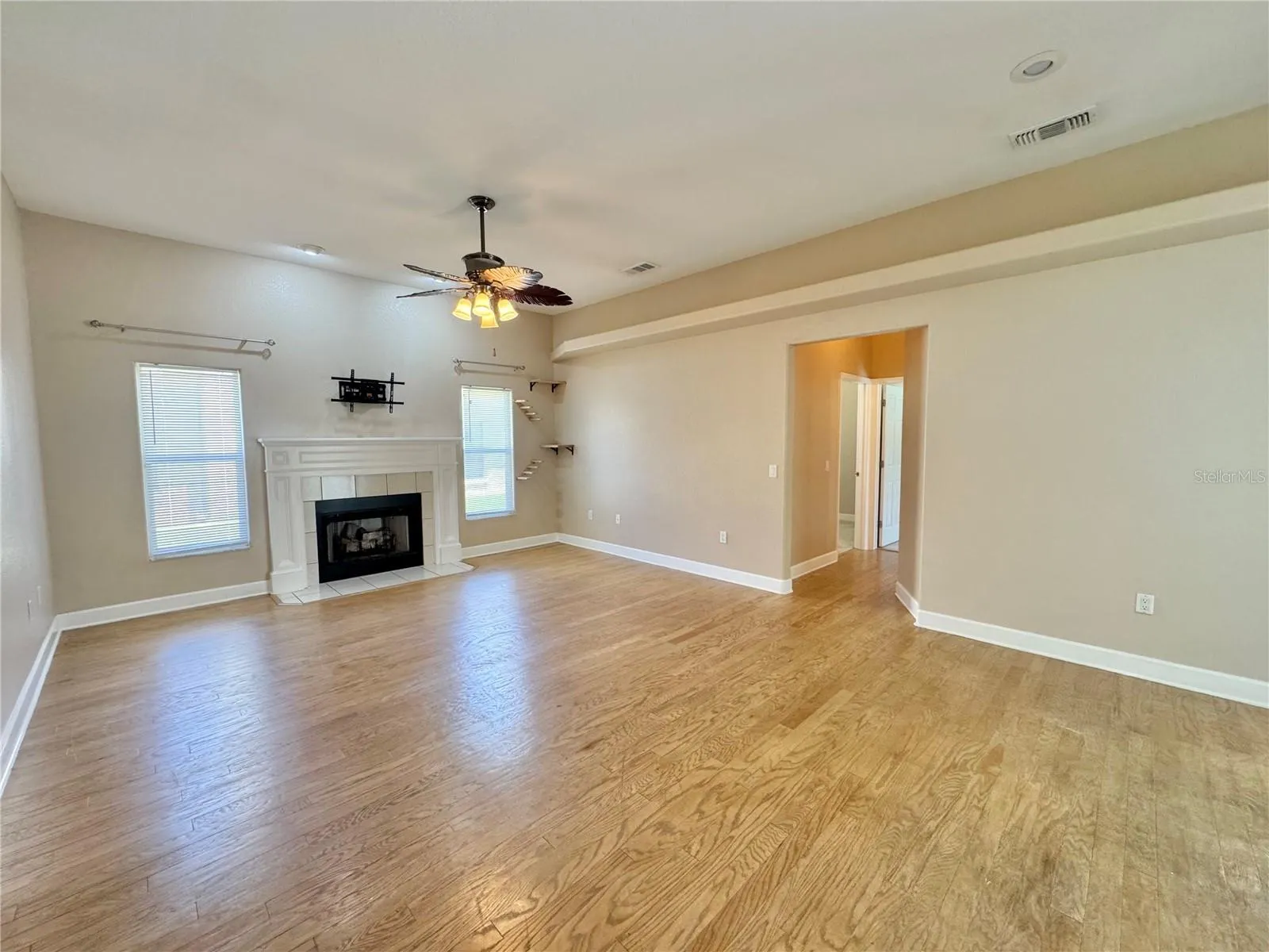 417 RUBY LAKE PL