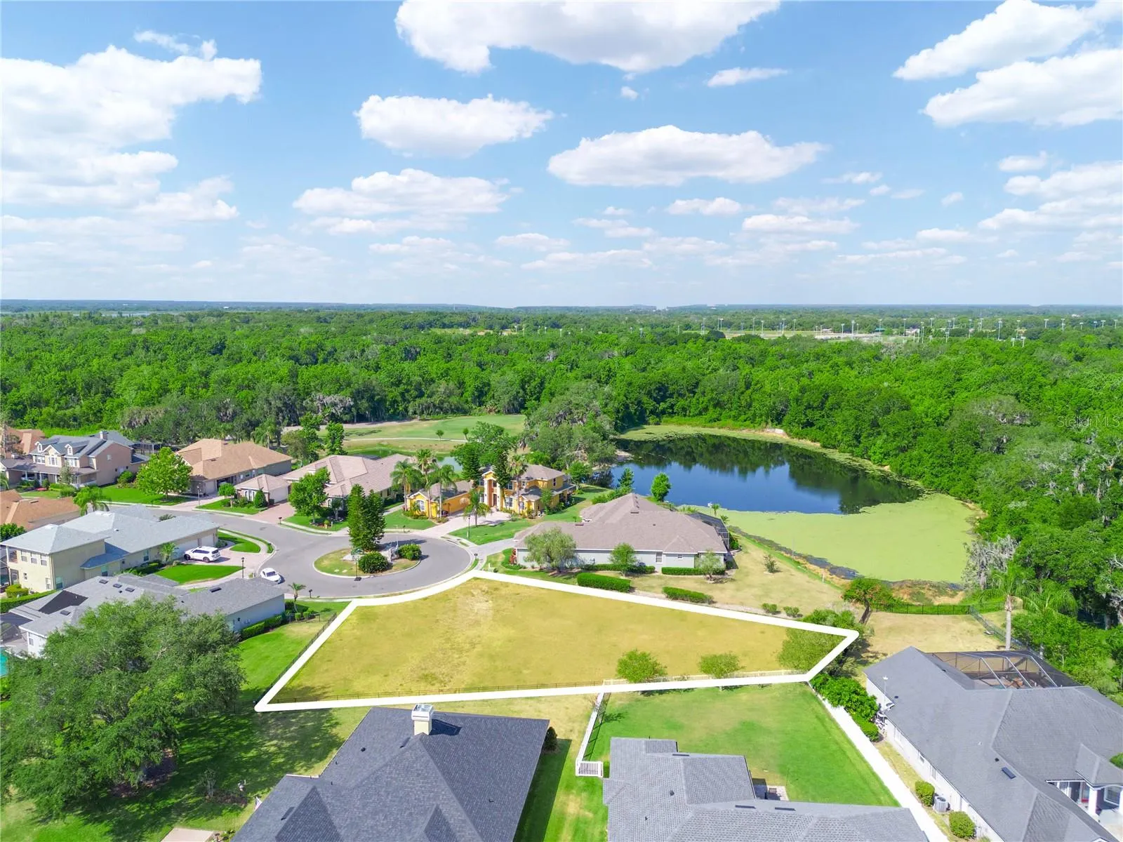 WHISPER WOODS DR