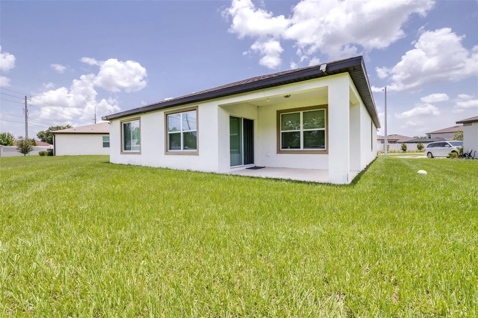 1050 MICHELANGELO LN