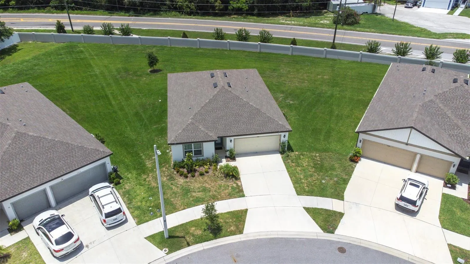 1050 MICHELANGELO LN