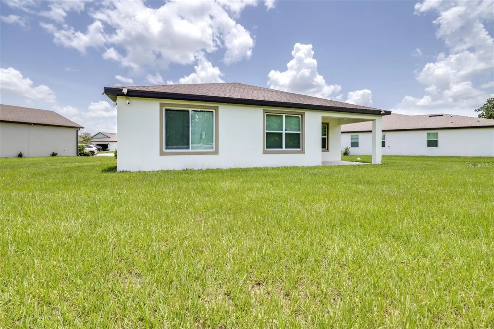 1050 MICHELANGELO LN