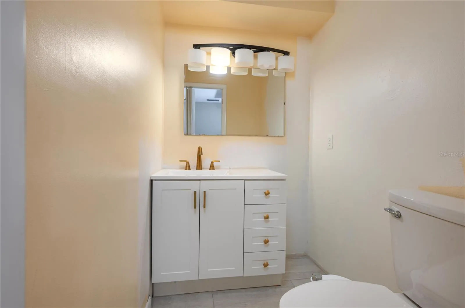 343 W B ST