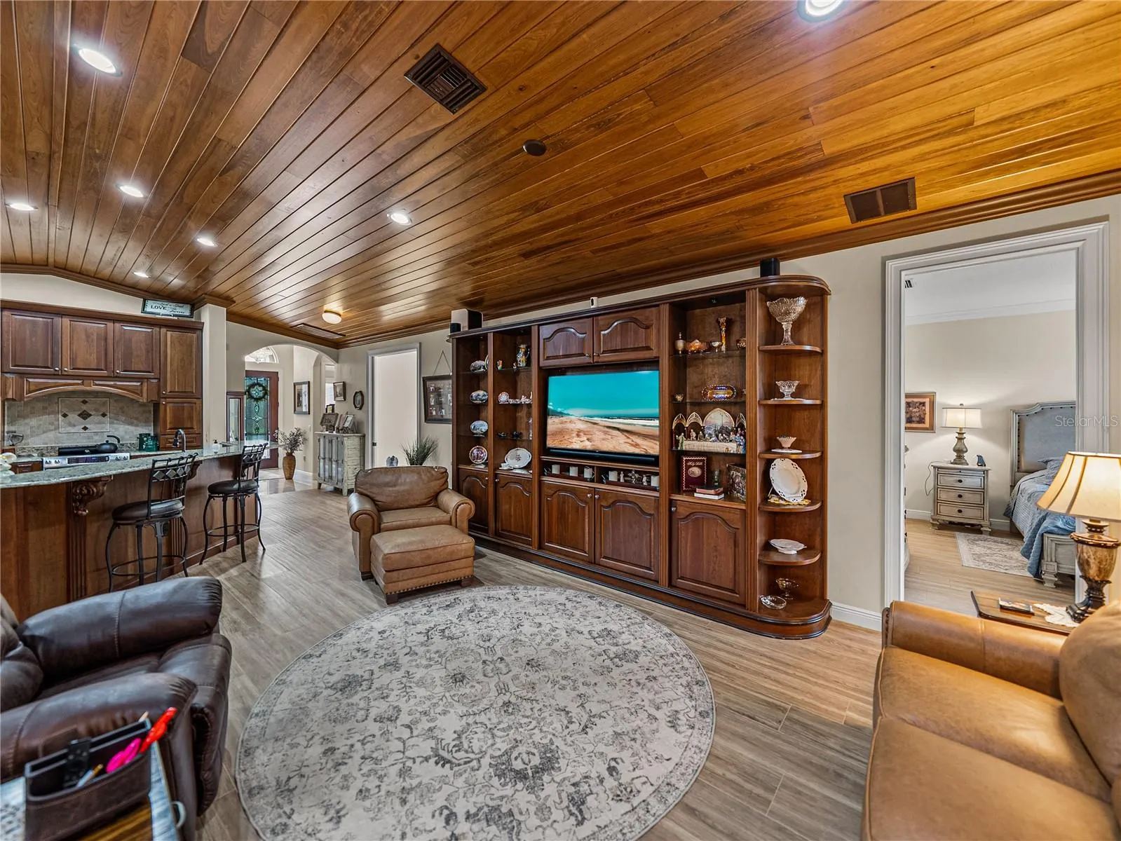 4276 DUNMORE DR