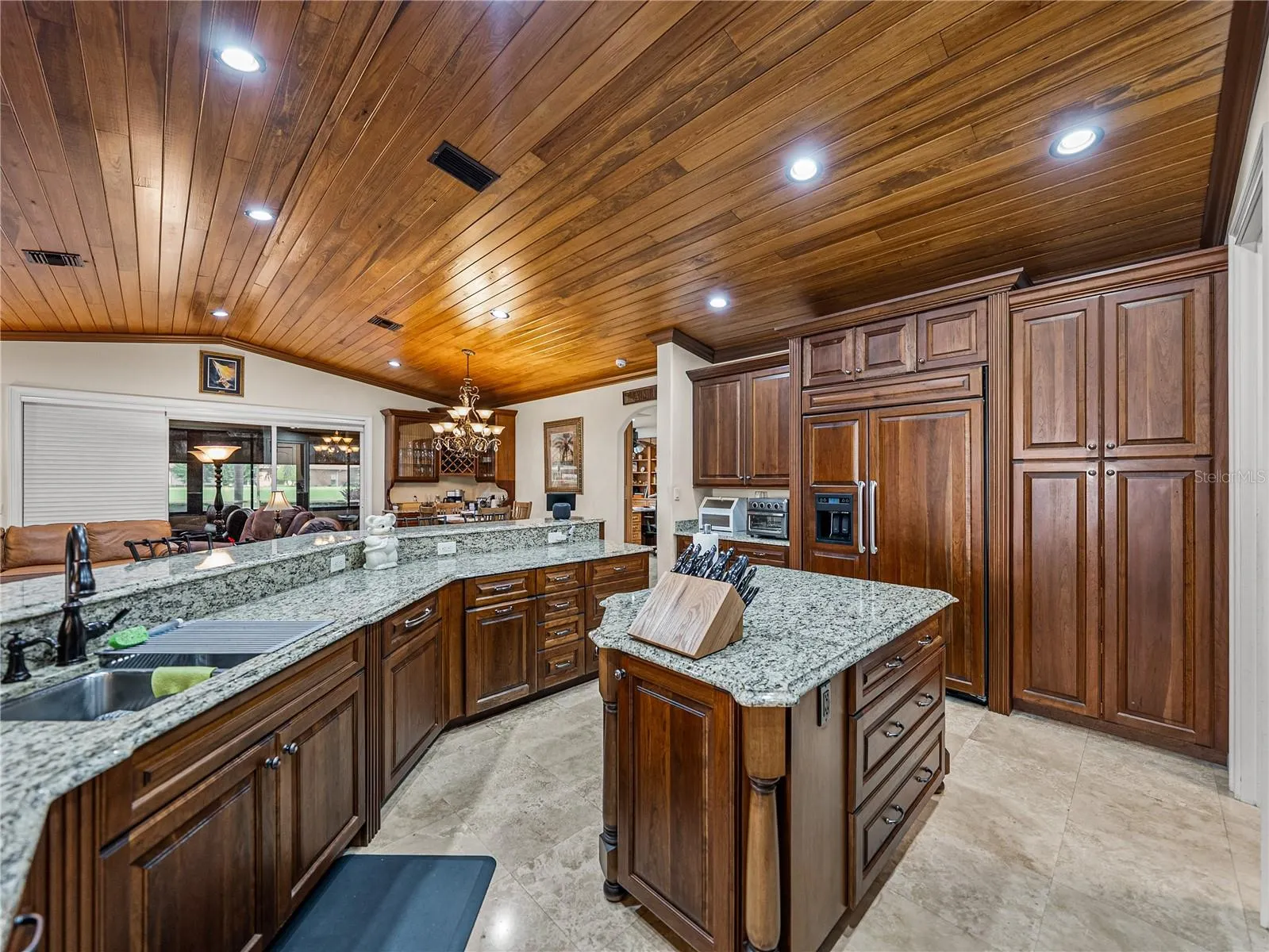 4276 DUNMORE DR