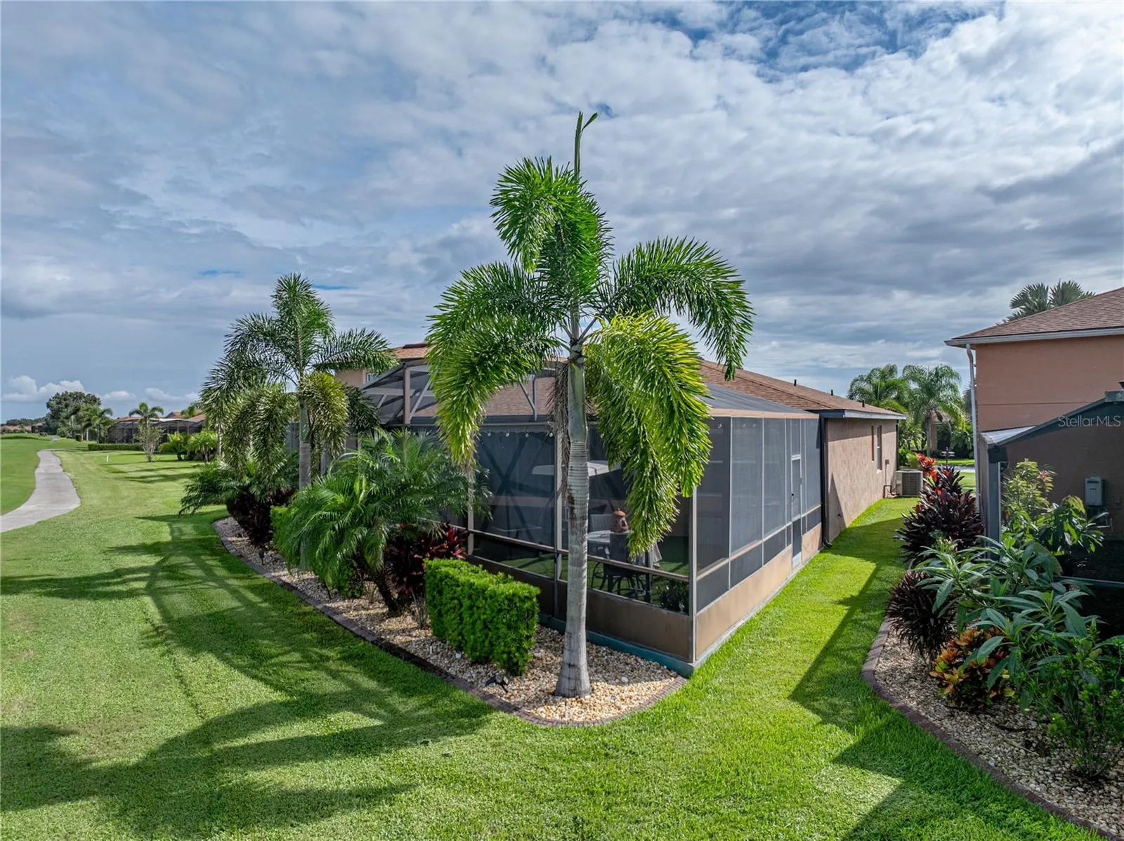 4276 DUNMORE DR
