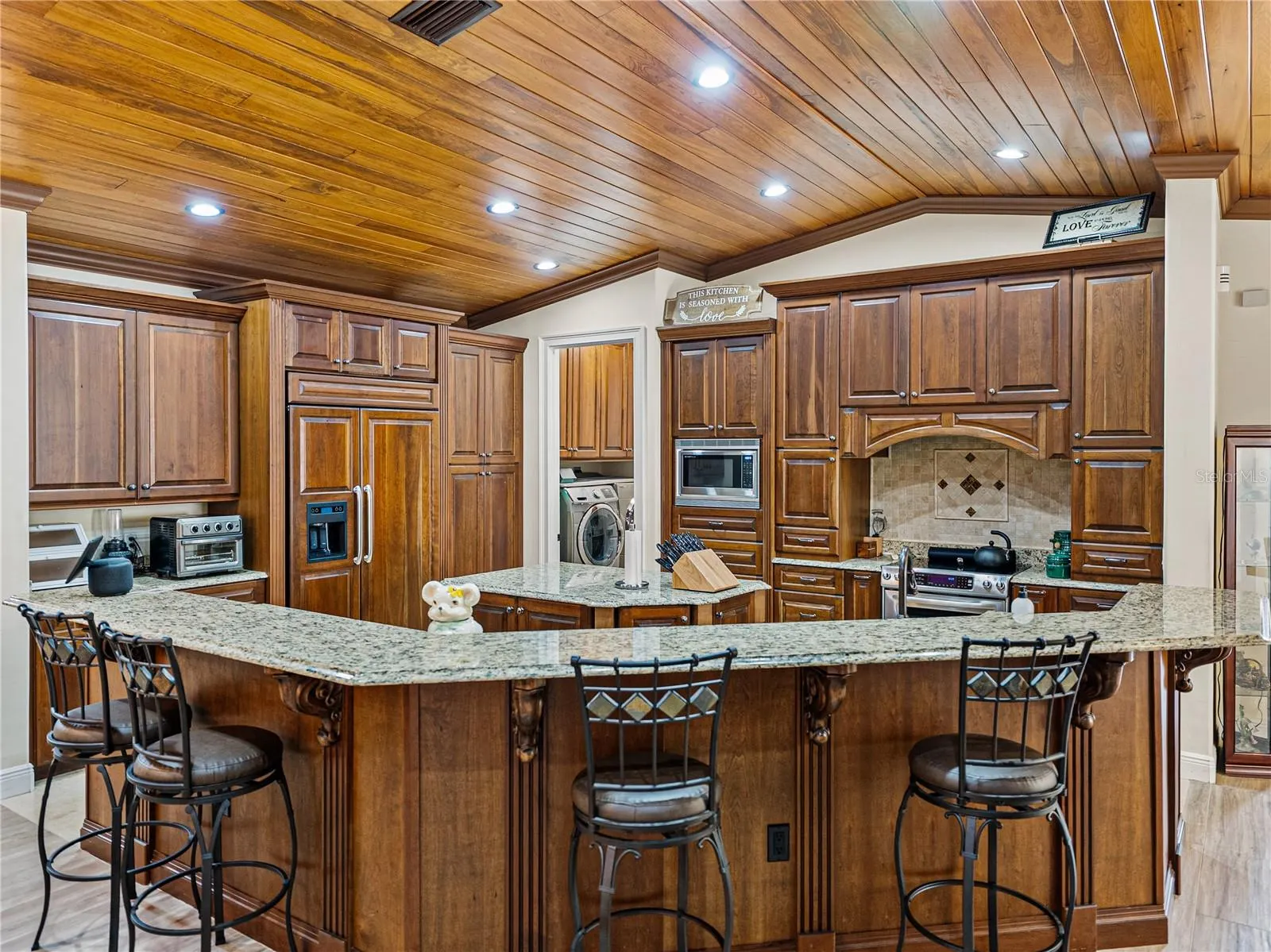 4276 DUNMORE DR