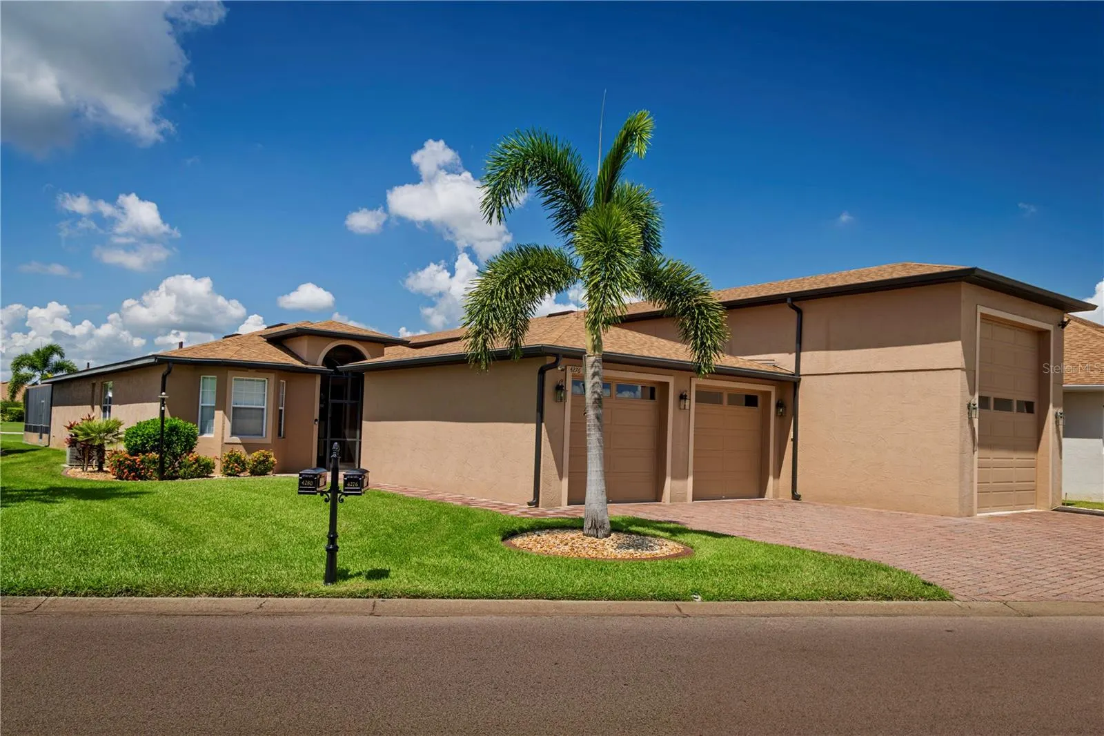 4276 DUNMORE DR