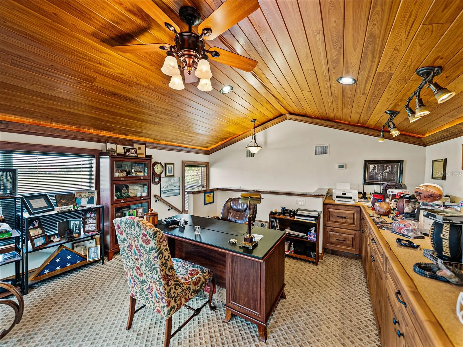 4276 DUNMORE DR