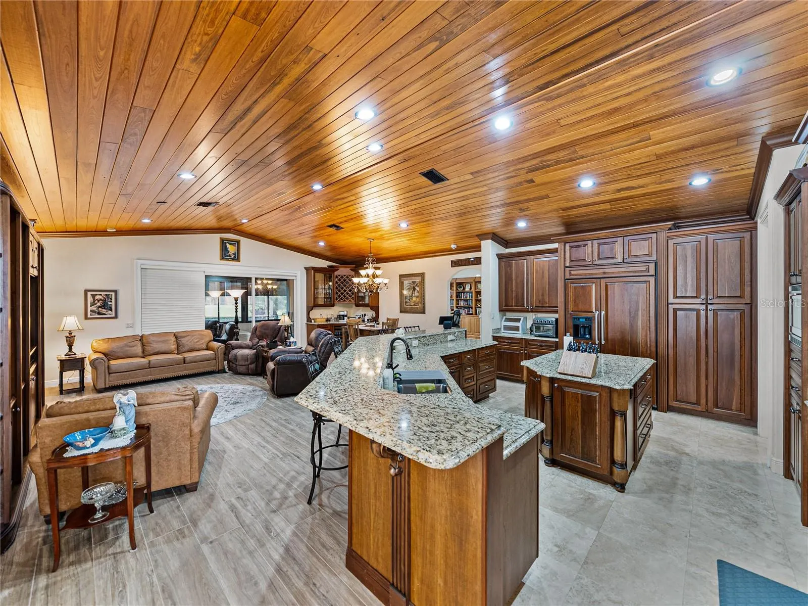 4276 DUNMORE DR