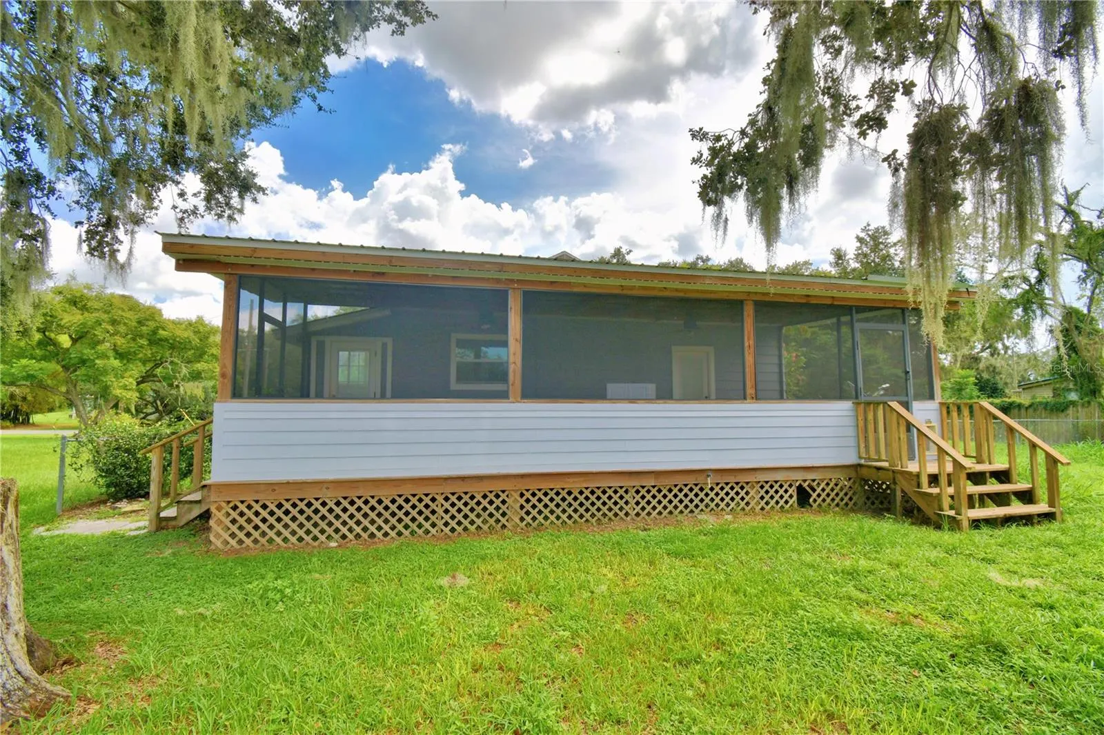 4970 MAGNOLIA AVE