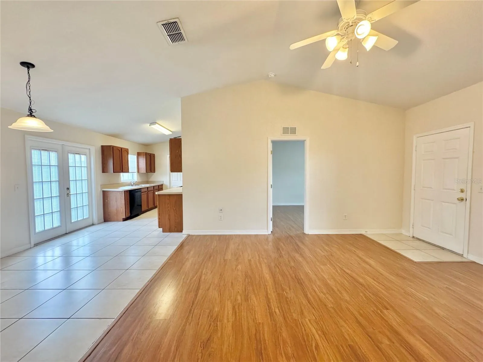 472 LAKE ELOISE POINTE BLVD