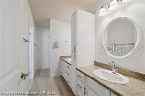 200 CLOVERLEAF RD