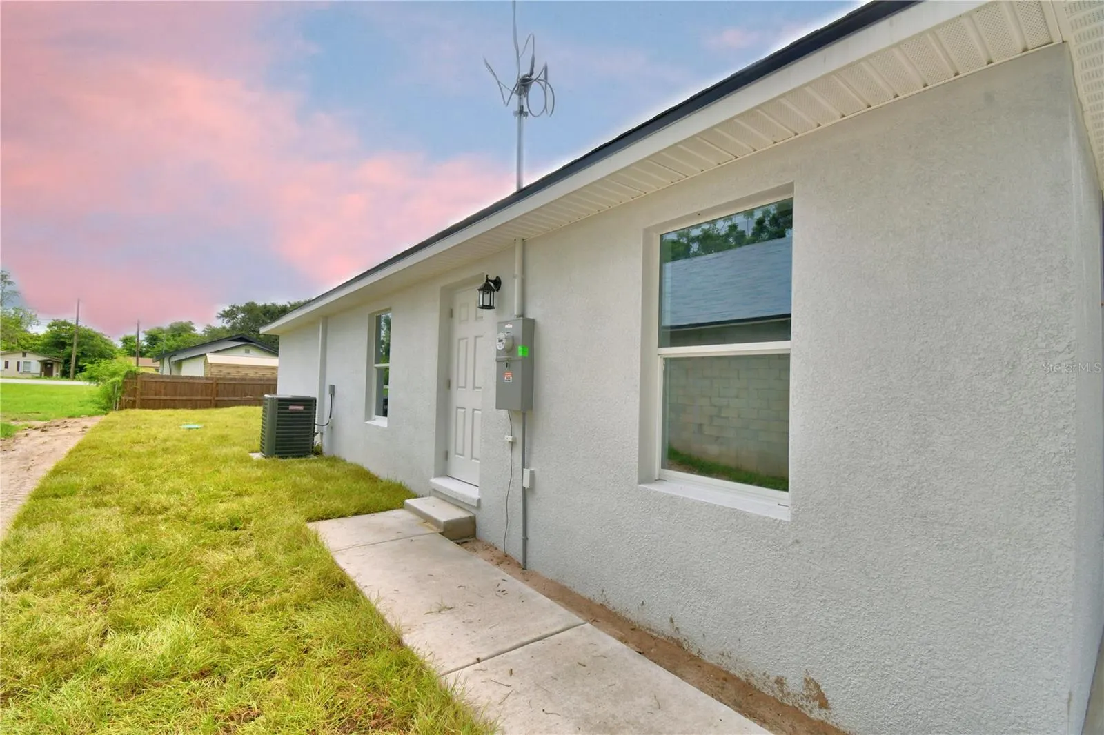 5440 SIMMONS RD