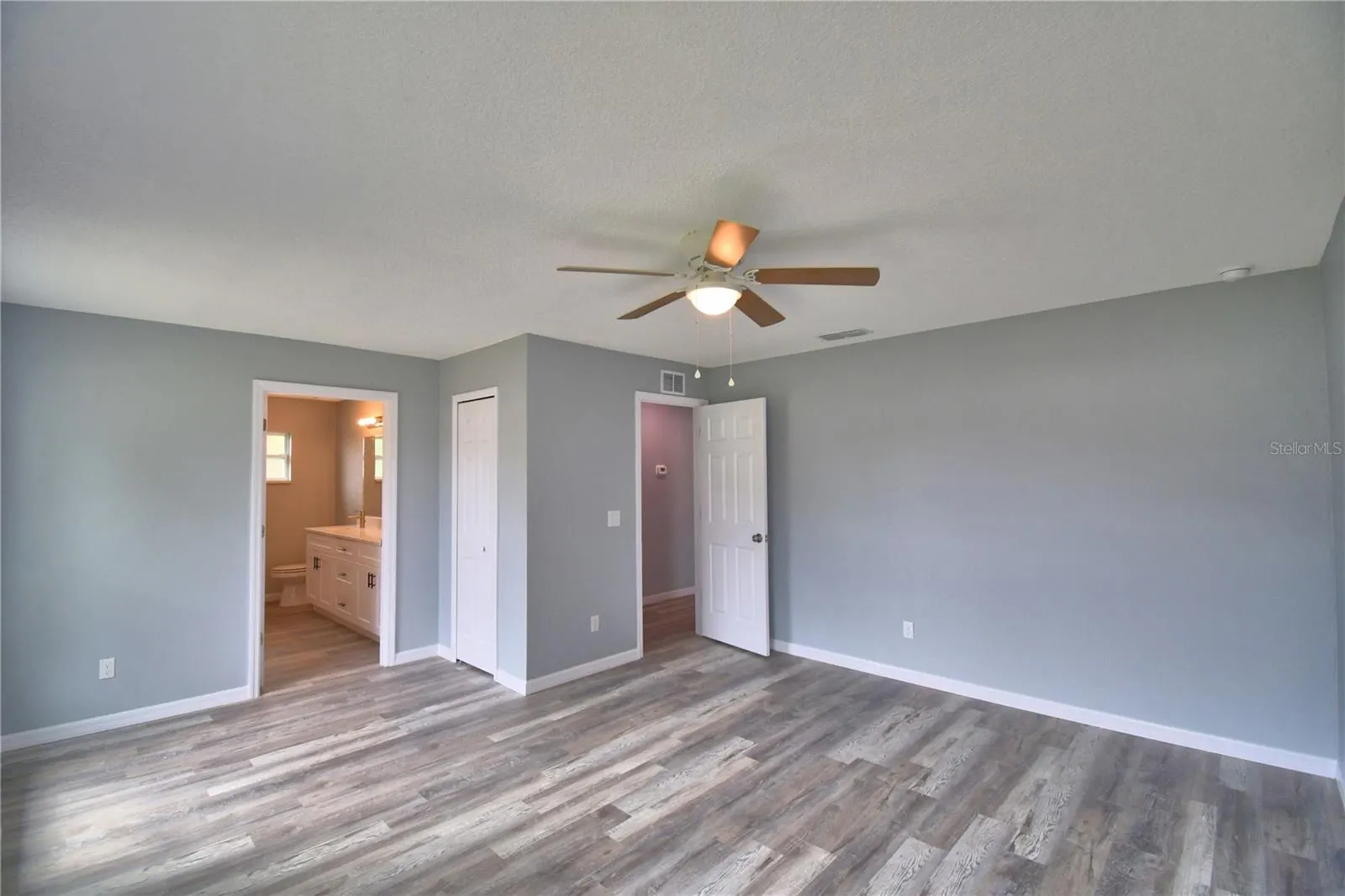 5440 SIMMONS RD