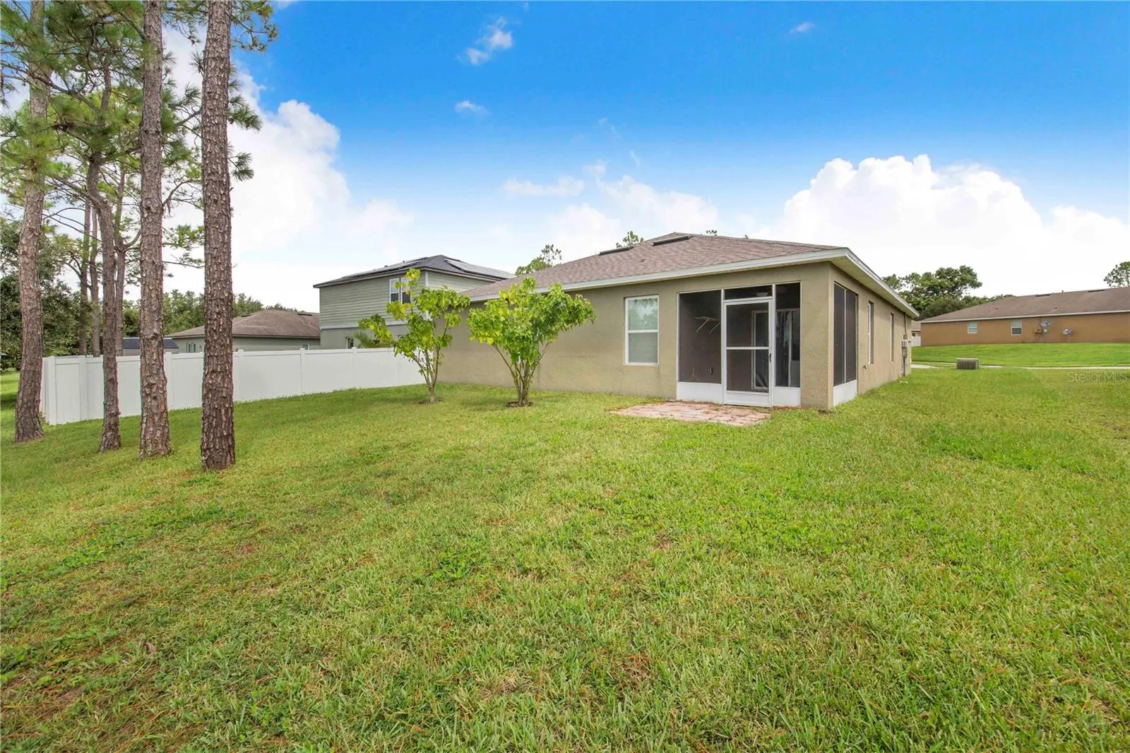 937 MARCI DR