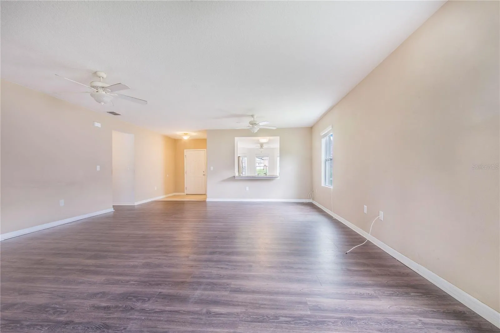 937 MARCI DR