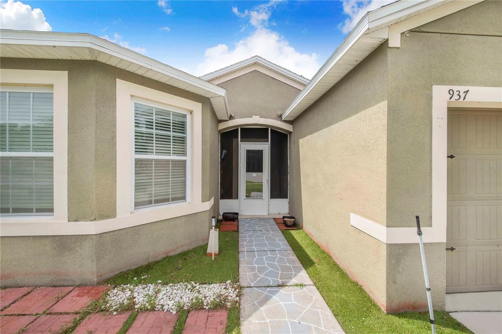 937 MARCI DR