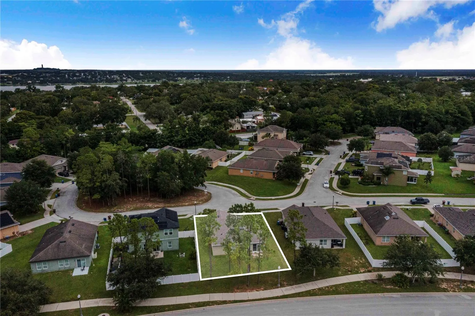 937 MARCI DR