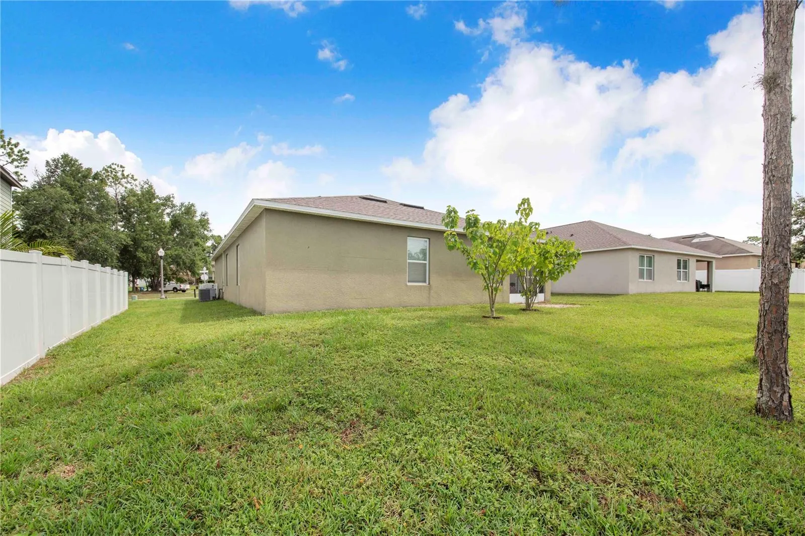 937 MARCI DR