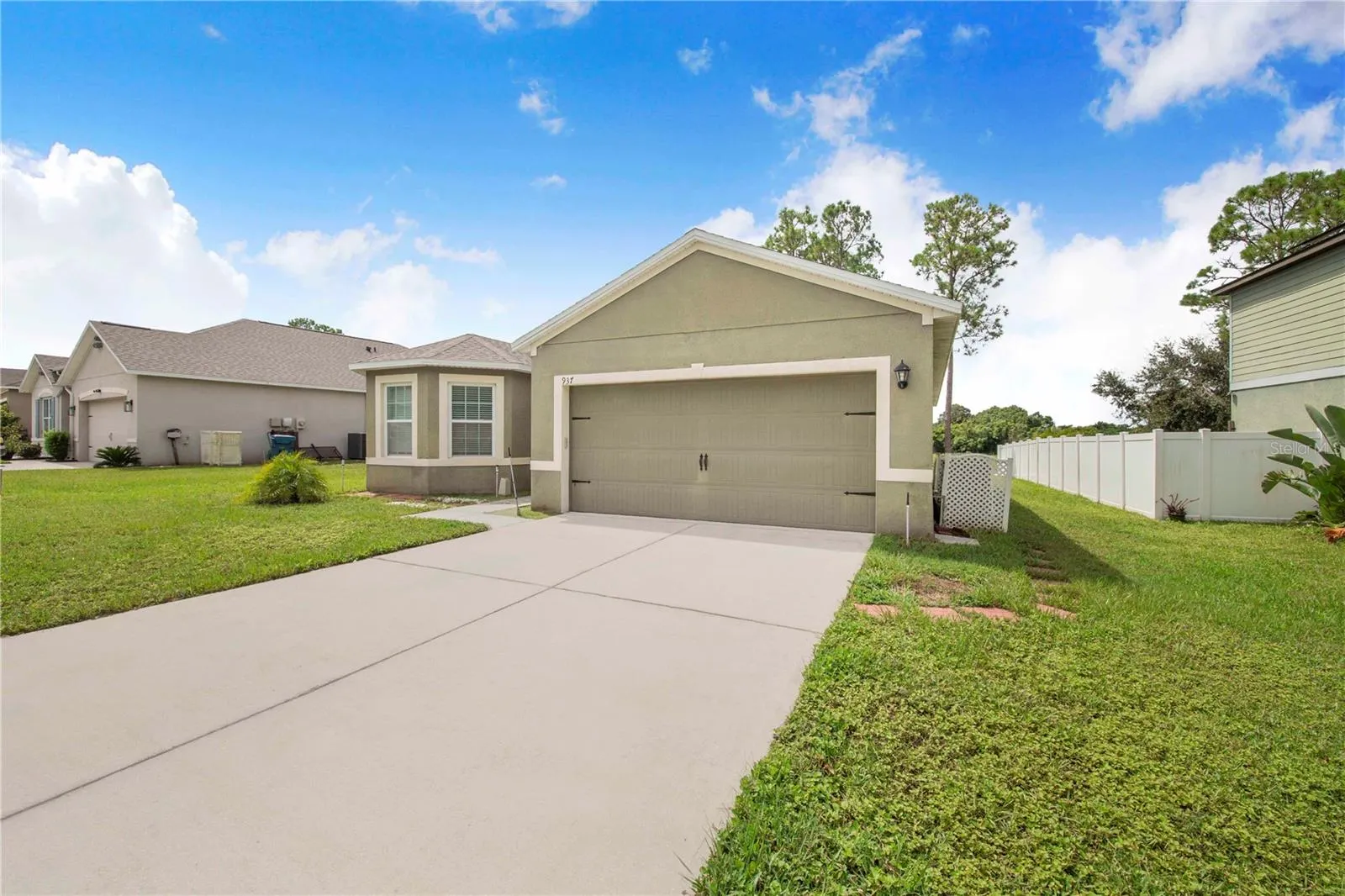 937 MARCI DR