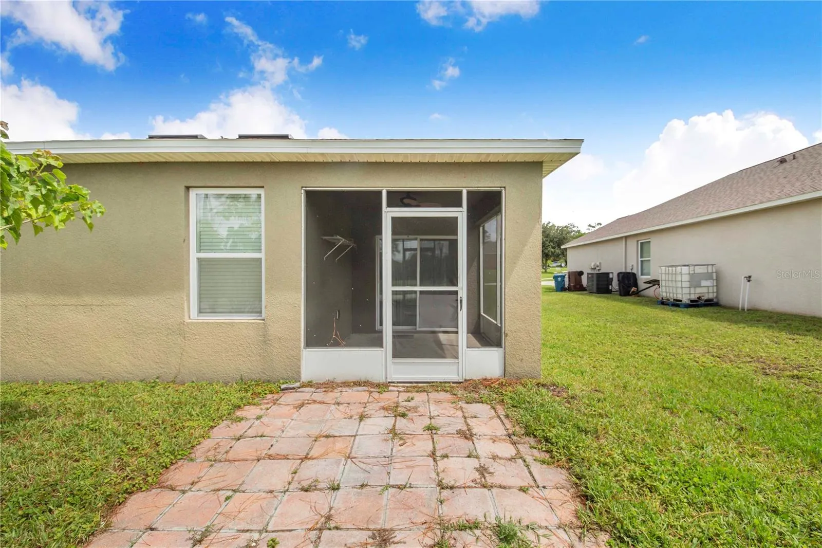 937 MARCI DR