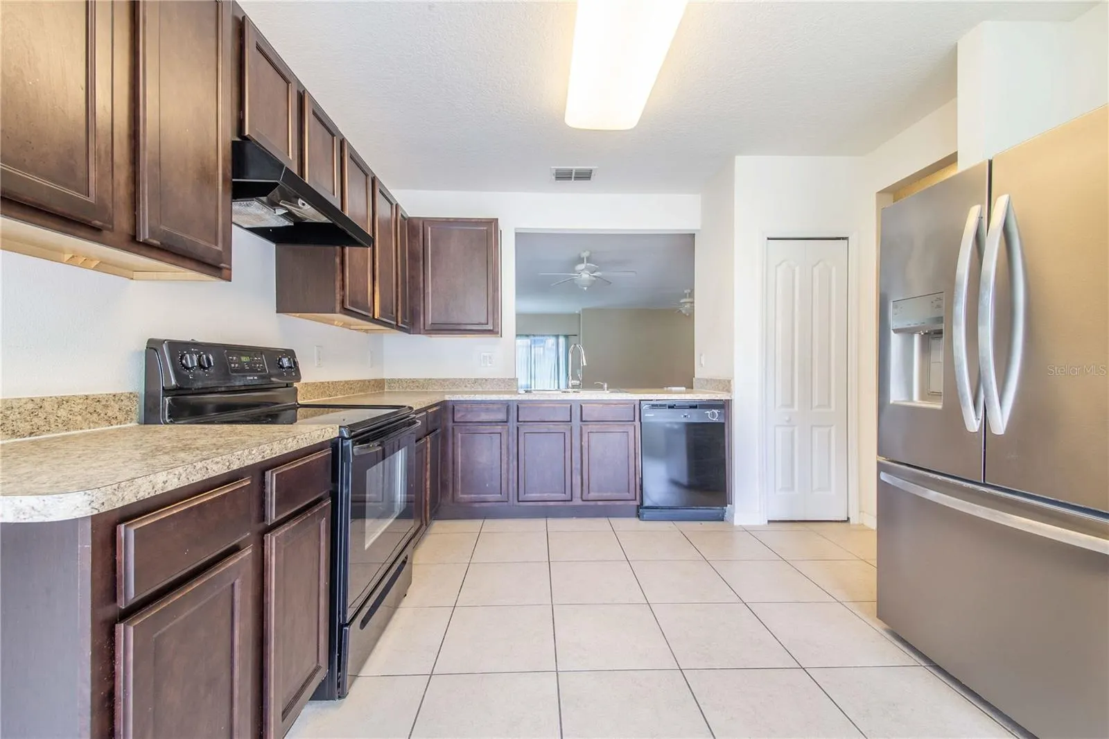 937 MARCI DR