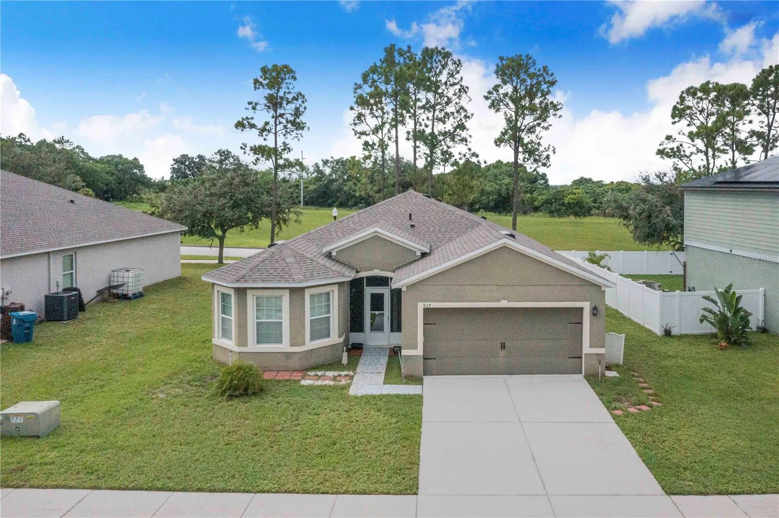 937 MARCI DR