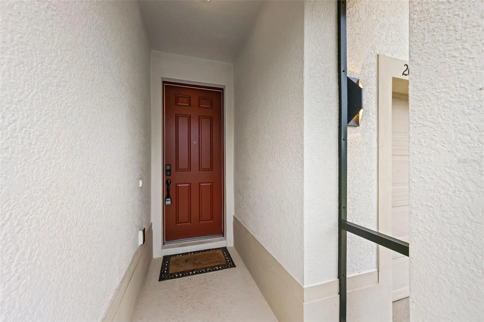208 SUMMERSHORE DR
