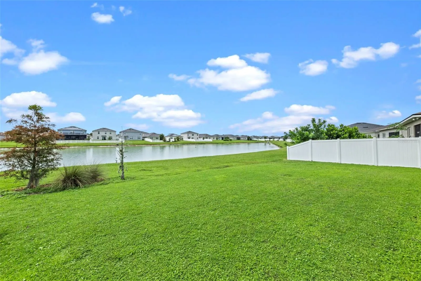 208 SUMMERSHORE DR