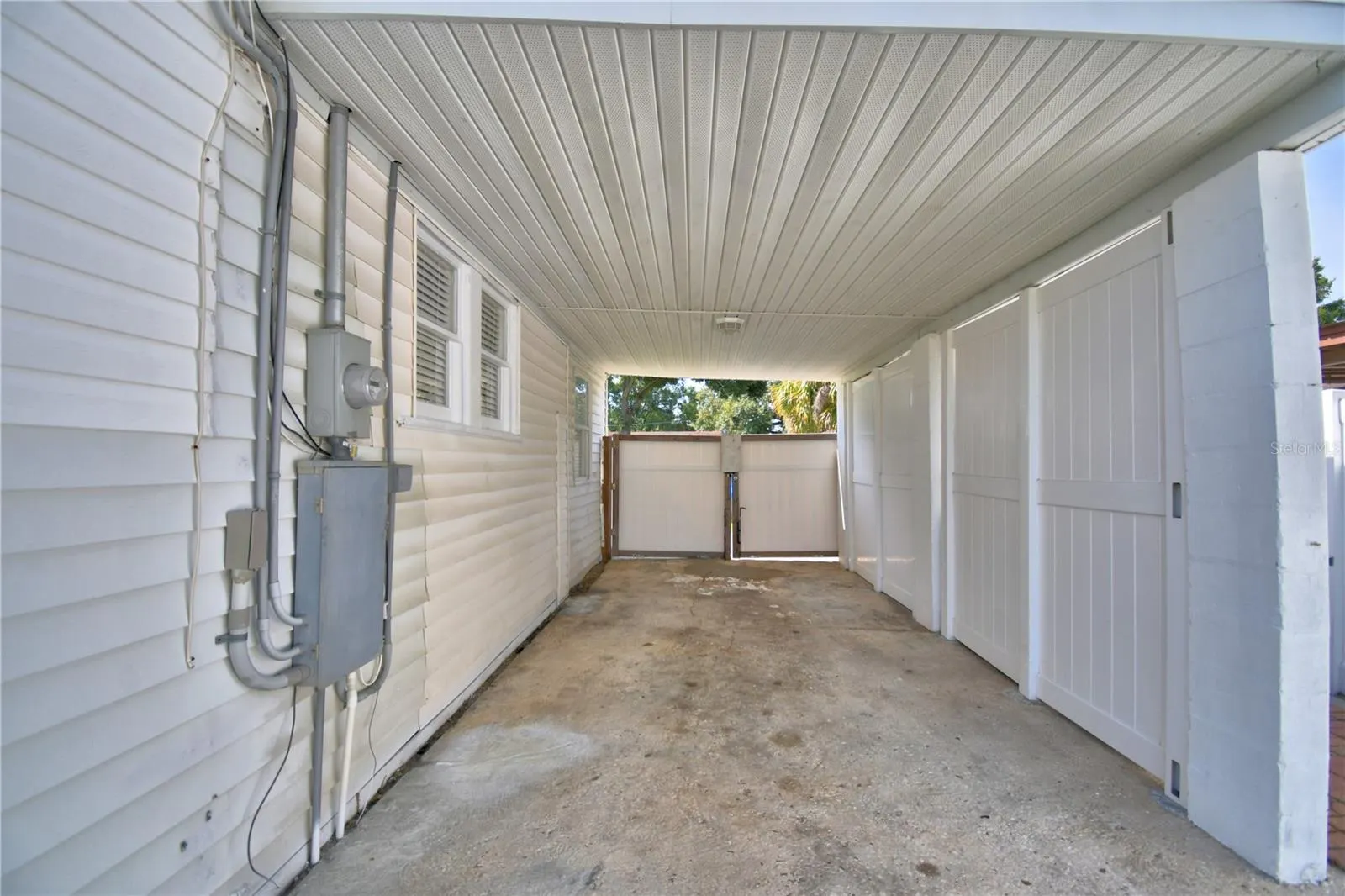 105 ROSE ST