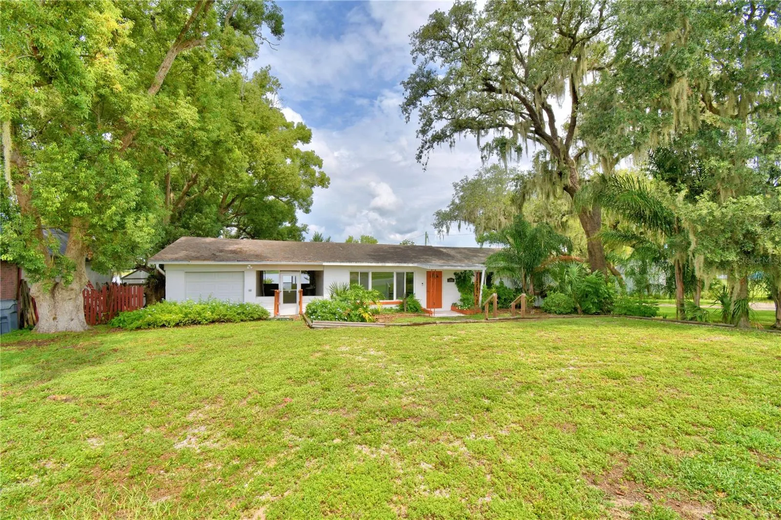 1380 LUCERNE LOOP RD NE