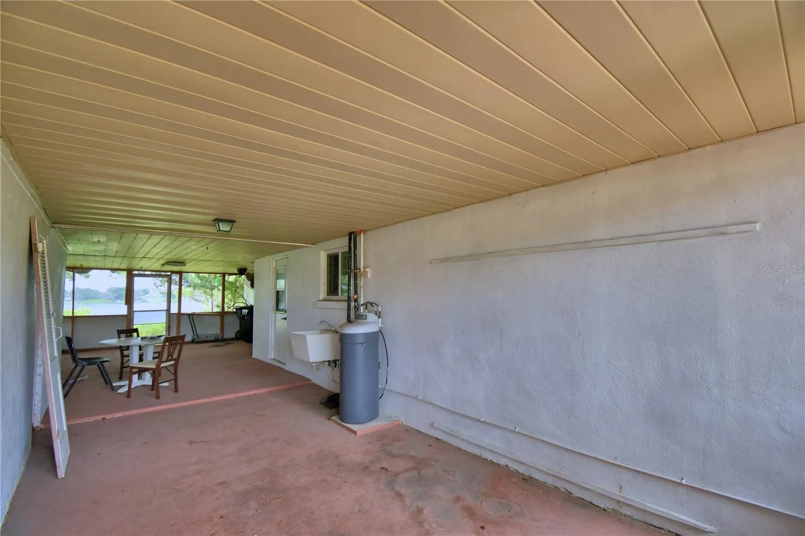 1380 LUCERNE LOOP RD NE