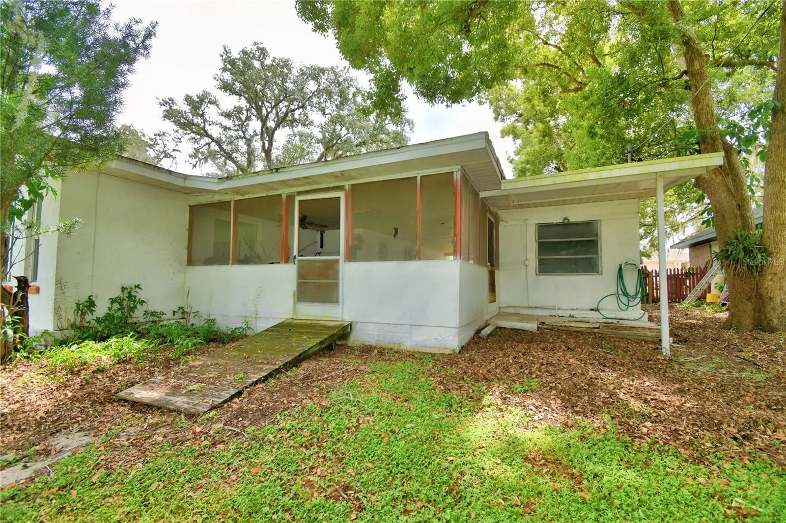 1380 LUCERNE LOOP RD NE