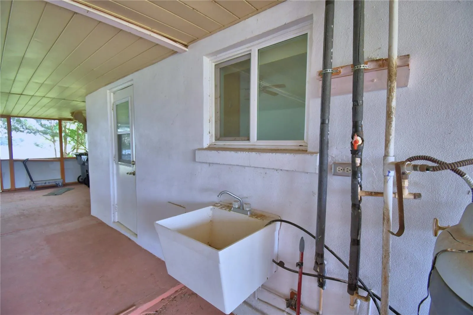1380 LUCERNE LOOP RD NE