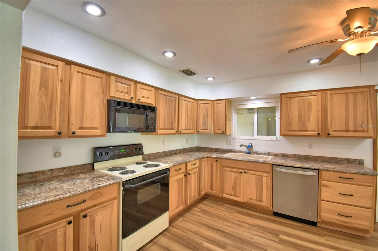 1380 LUCERNE LOOP RD NE