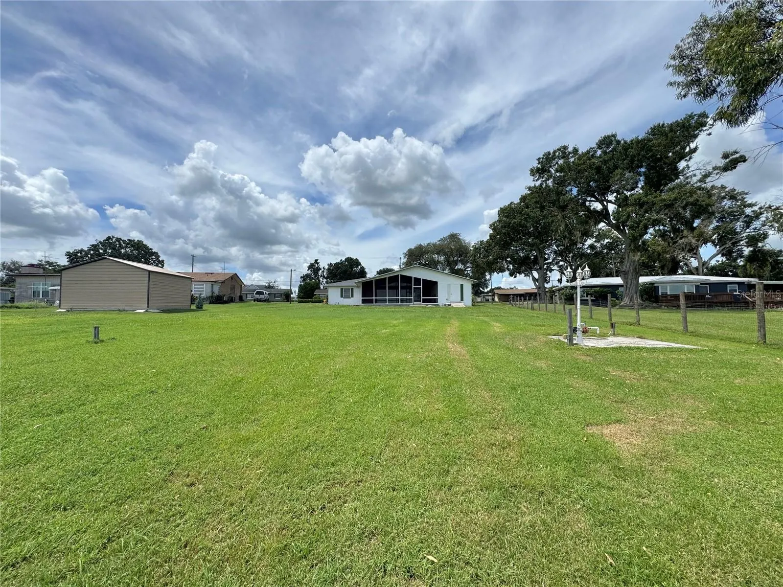 1002 BILTMORE DR NW