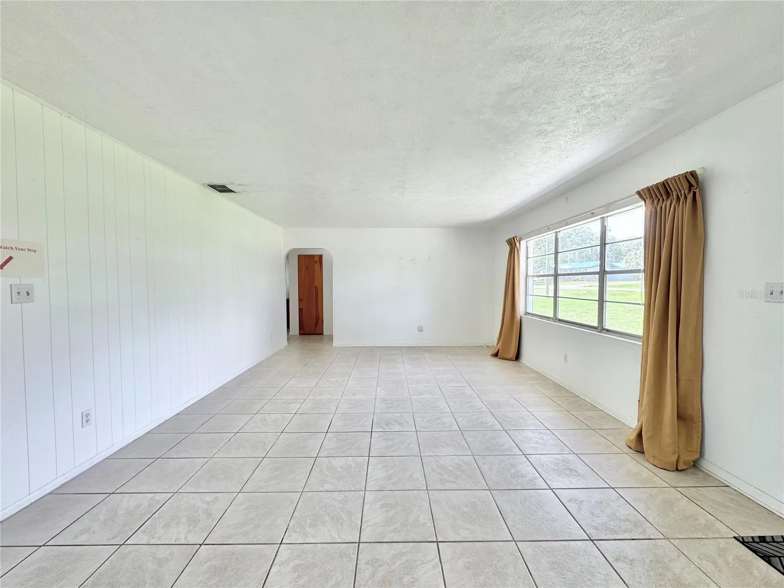 1002 BILTMORE DR NW