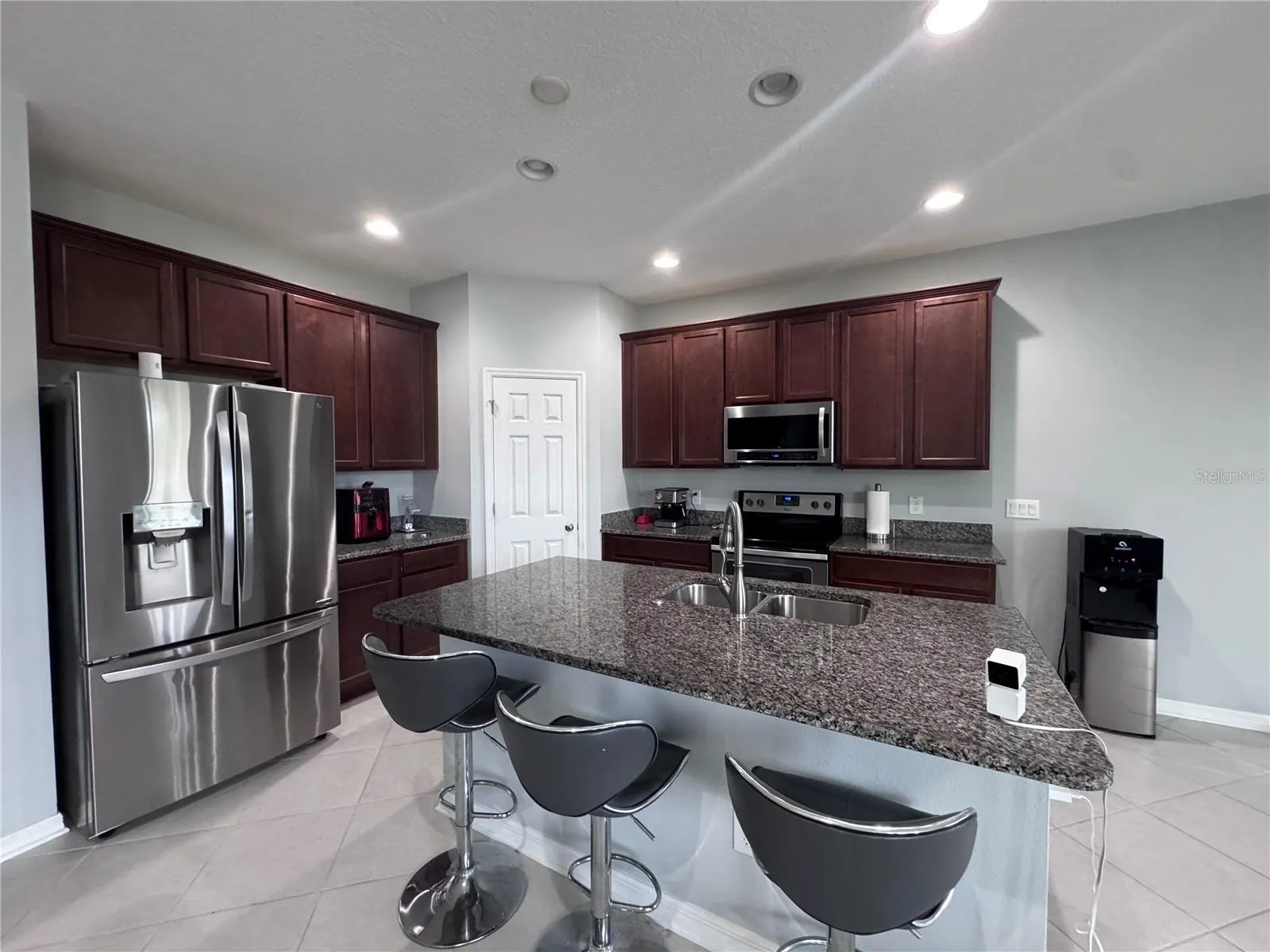 3813 SAN ISIDRO CIR