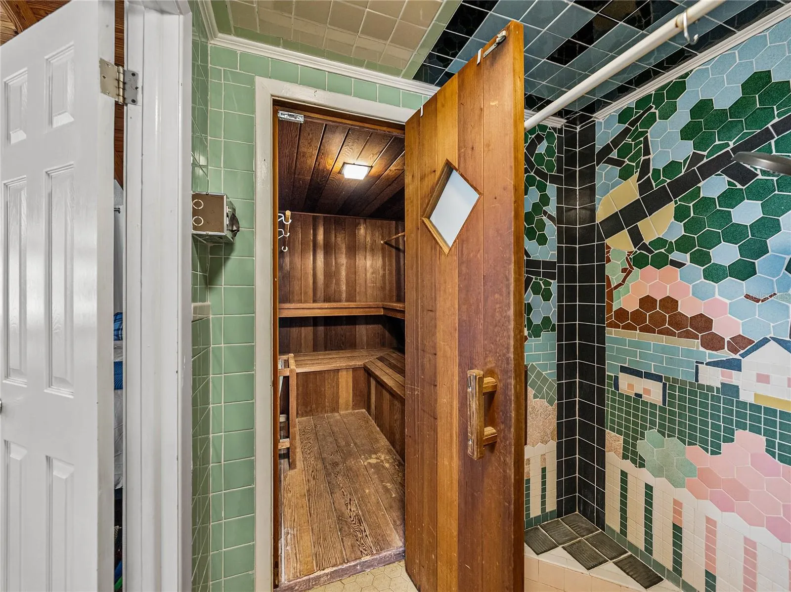 724 MASTERPIECE RD