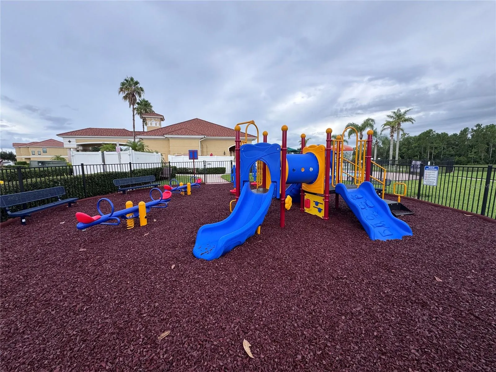 922 CENTAURY DR