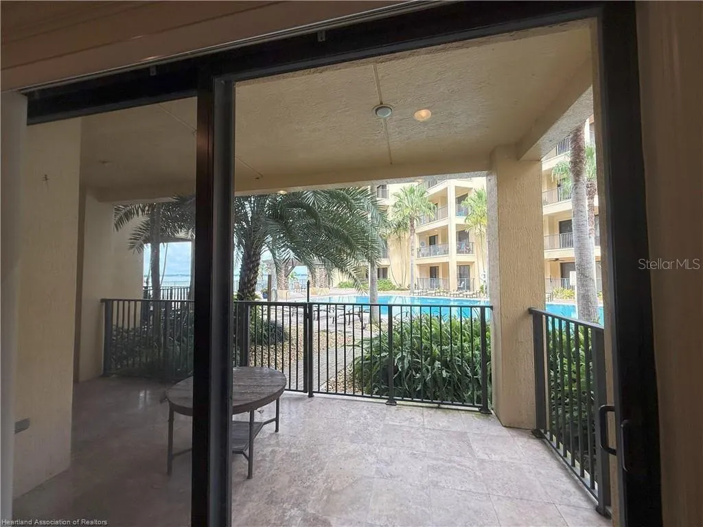 2351 LAKEVIEW DR #115, #115